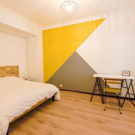Charmant Logement Plein Pied Au Coeur Du Village Castelculier ภายนอก รูปภาพ