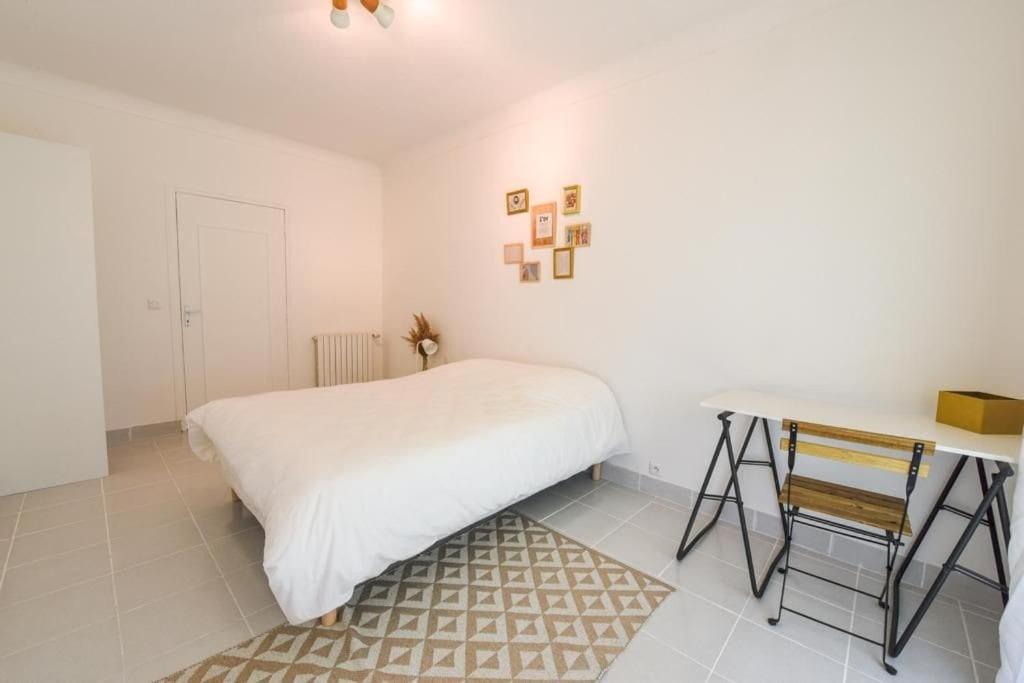 Charmant Logement Plein Pied Au Coeur Du Village Castelculier ภายนอก รูปภาพ