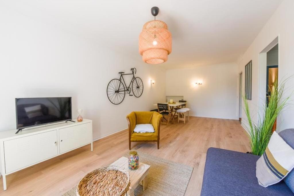 Charmant Logement Plein Pied Au Coeur Du Village Castelculier ภายนอก รูปภาพ